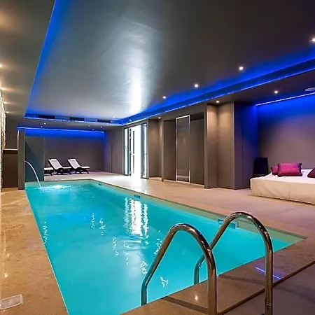 Fortyfive Squared Hotel