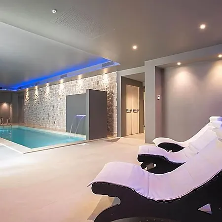 Fortyfive Squared 4* Roma