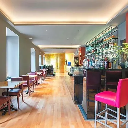 Hotel Fortyfive Squared