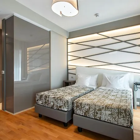 Fortyfive Squared Hotel