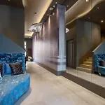 מלון Fortyfive Squared 4*